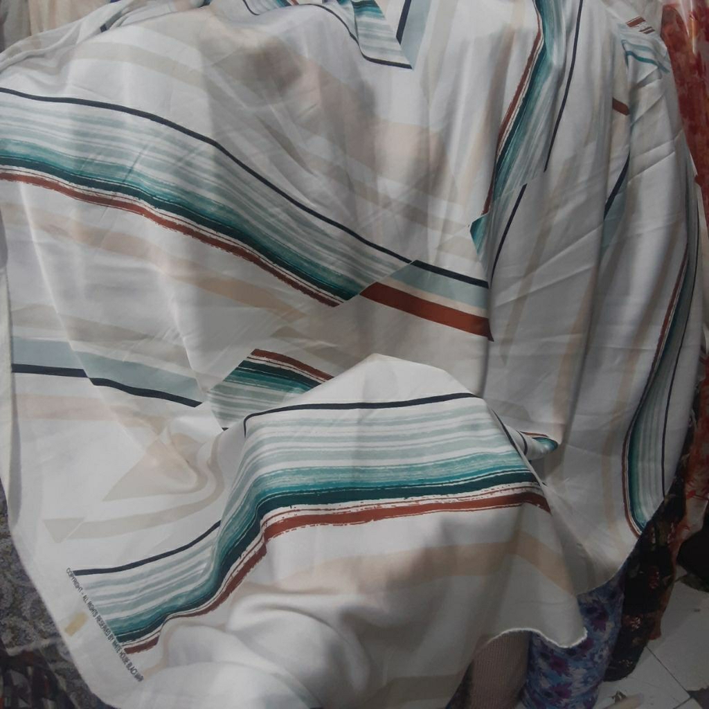 KAIN SATIN SILK PREMIUM MOTIF SALUR ABSTRAK - KAIN SATEN MOTIF SALUR ABSTRAK HARGA/0,5M