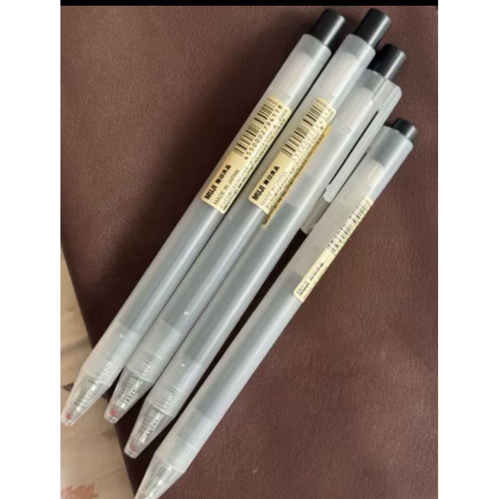 

pen/bolpaint muji japan 0,5/ dijual satuan ya