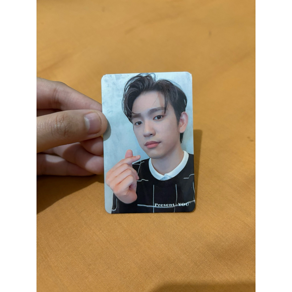 GOT7 - Jinyoung Photocard