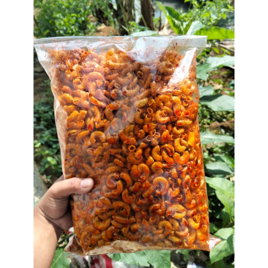 

Seblak makronj kriuk/makaroni mini pedas daun jeruk