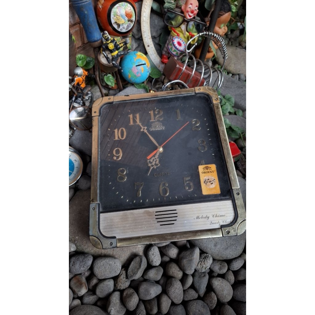 Jam dinding orient bahan mesin mati antik vintage jadul lawas kuno vintage display 60rb