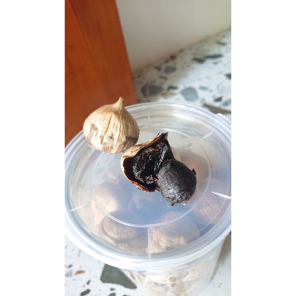 

BLACK GARLIC PREMIUM - Solusi Lemas Lelah , Kolestrol & Diabetes Tanpa Drama
