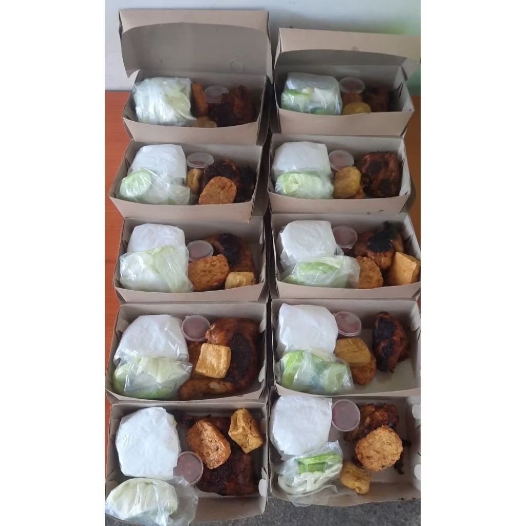 

Paket Ayam Kremes 1