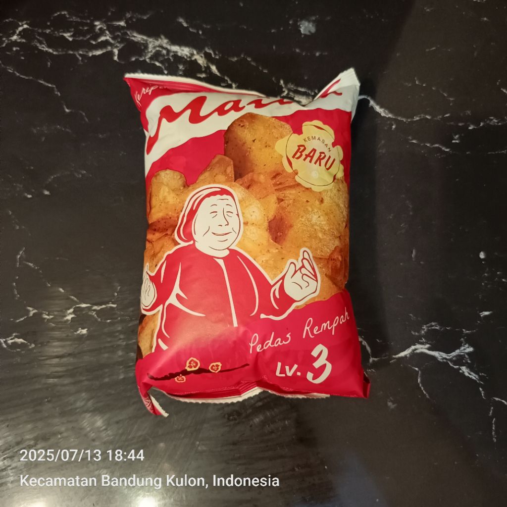 

Maicih Keripik singkong pedas Level 3