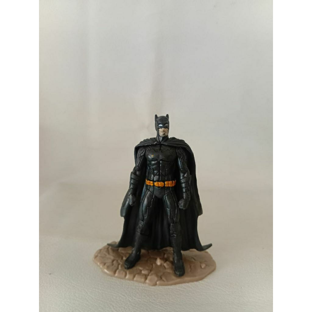 Mainan Action Figure DC Batman Statue