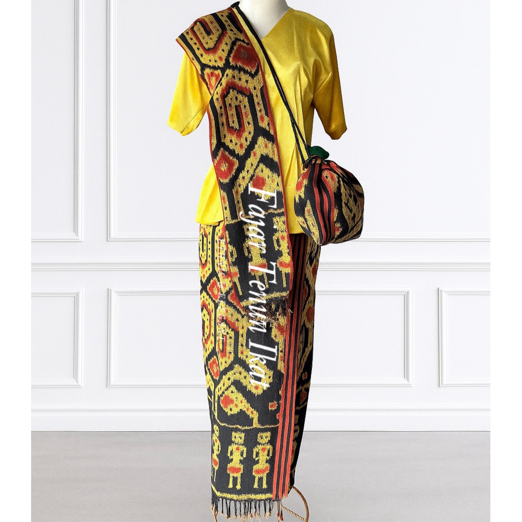 Setelan Baju Tenun Wanita Khas Toraja - Setelan Baju Tenun Wanita