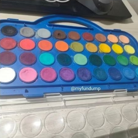 

SALE giotto watercolor palette 36 color