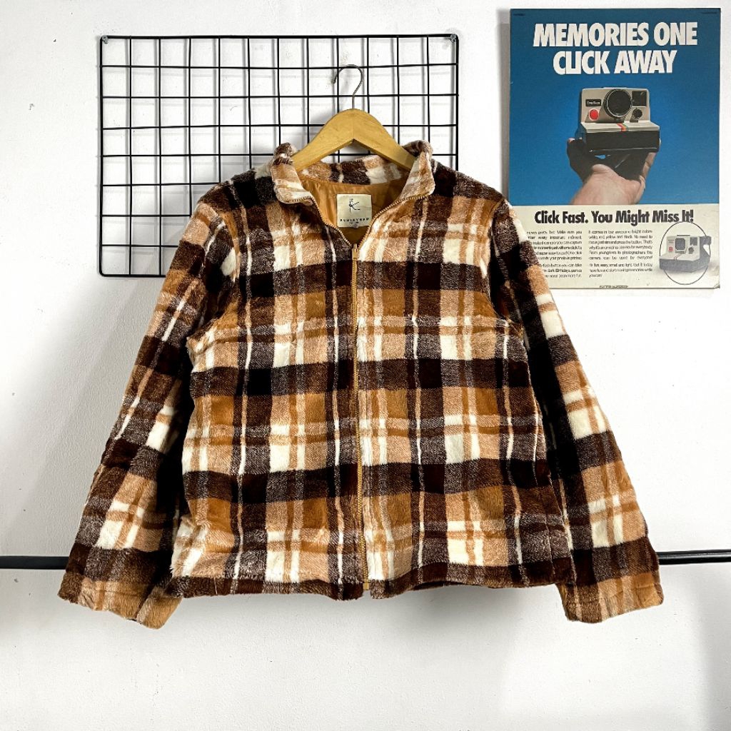 JAKET SHERPA WANITA KUMIKYOKU JAPAN SECOND ORIGINAL, JAKET TARTAN,JAKET WOL, JAKET BULU, JAKET TEBAL