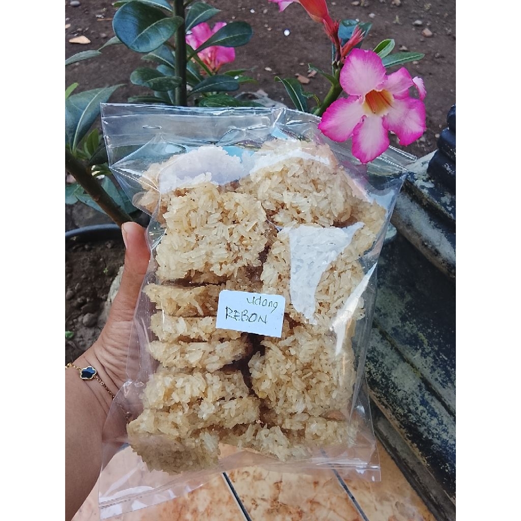 

Rengginang mentah Udaang Rebon