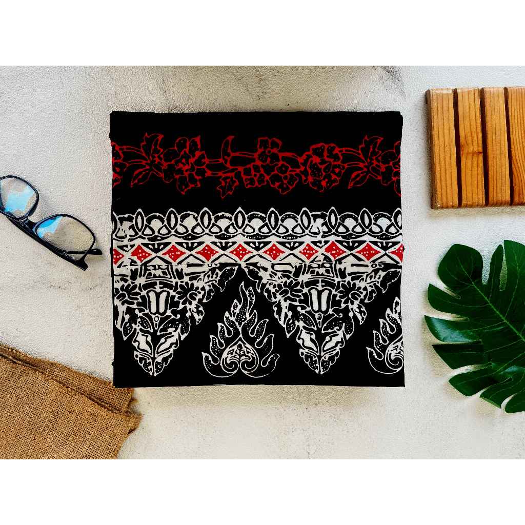 Kain Batik Motif Mahkota Jayabaya