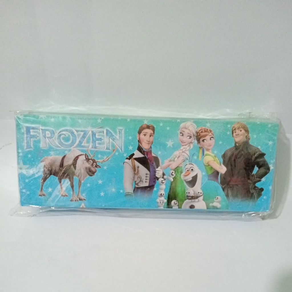 

Kotak Pensil Magnet Gambar Frozen 12.000
