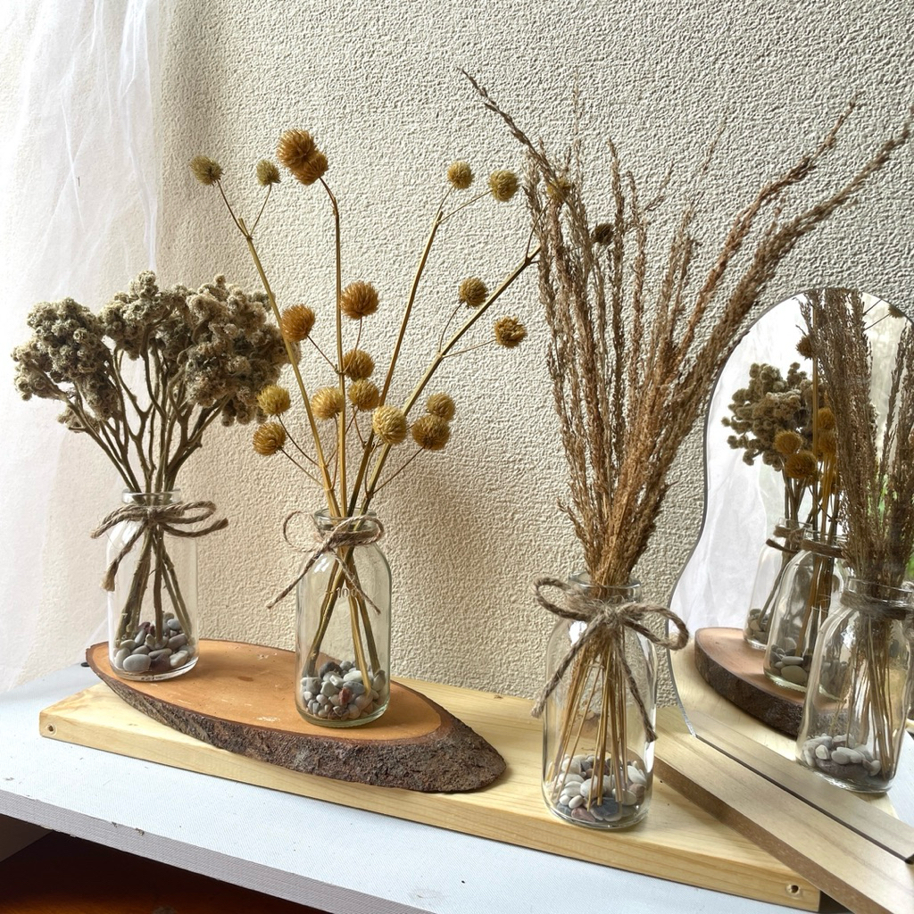 1 set bunga + vas , vas bunga , vas bunga kering, dried flower , hiasan meja ,proferti konten