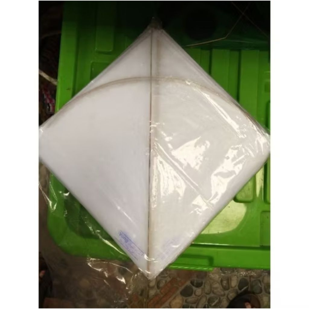 Layangan / Layang-layang polos tanpa gambar/reko