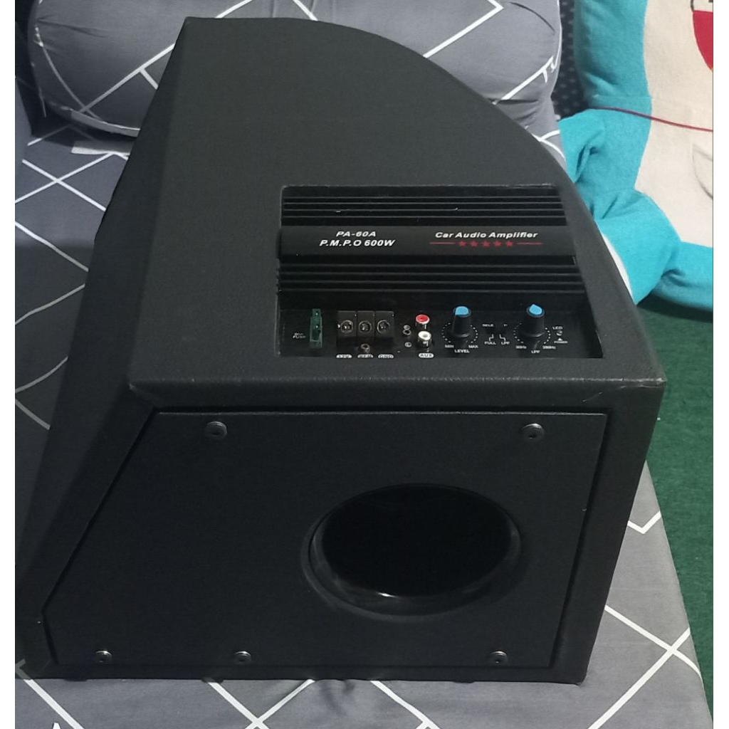 Subwoofer Bazooka Belakang Jok Mobil