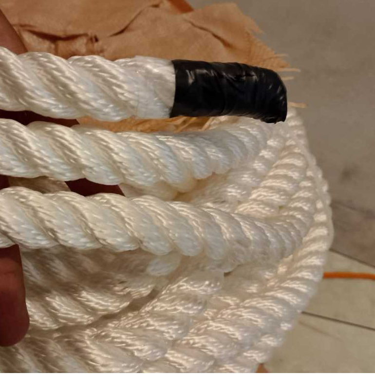 

1 Roll Tali Tambang 18mm Nylon Putih Nilon Multifilament Panjang -+220 Meter