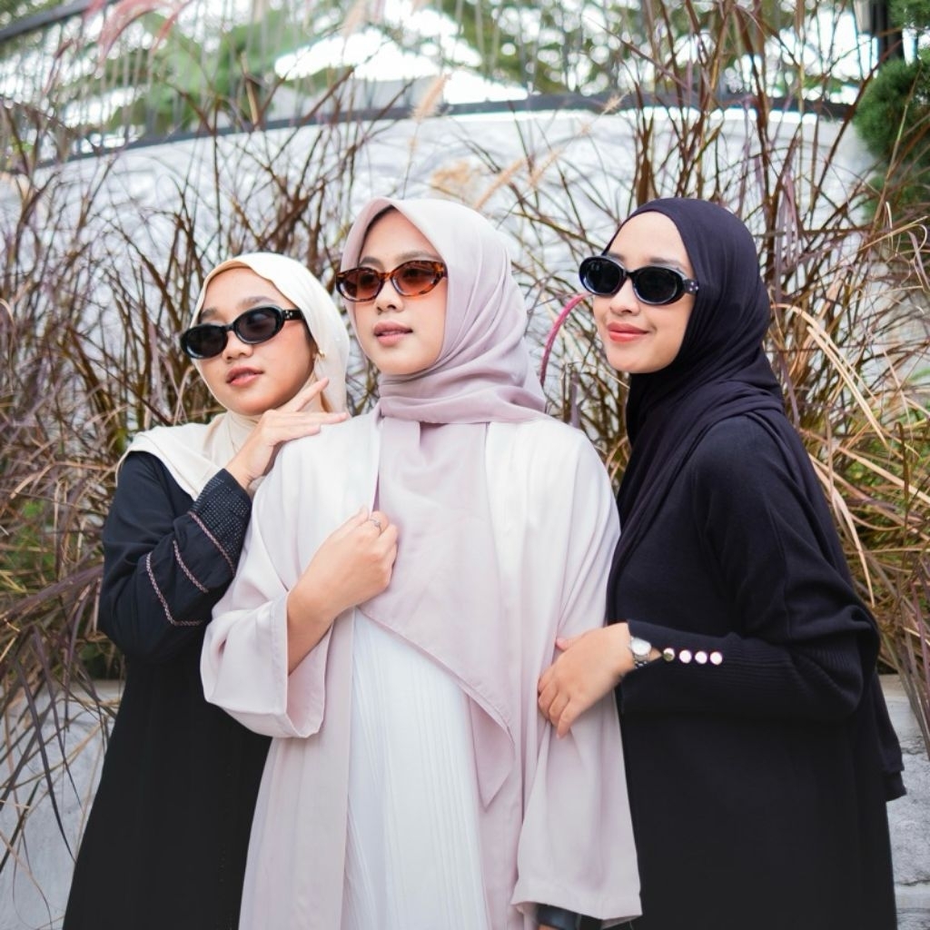 Hijab  Segi Empat Bordir Pita Paris Coquette Ribbon/Segi Empat Paris Bordir Pita