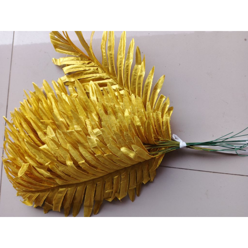 DAUN PALEM WARNA EMAS ARTIFICIAL