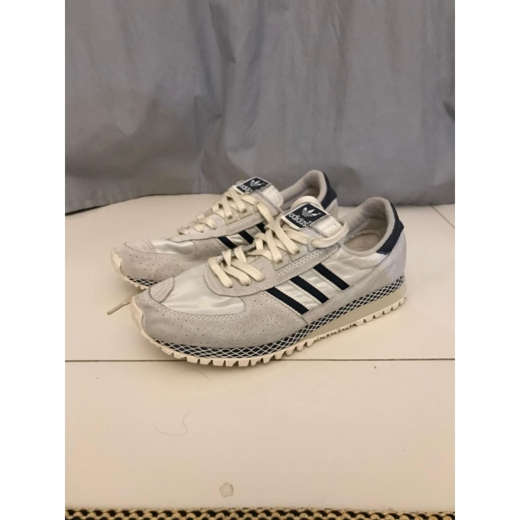 Sepatu Adidas City Marathon