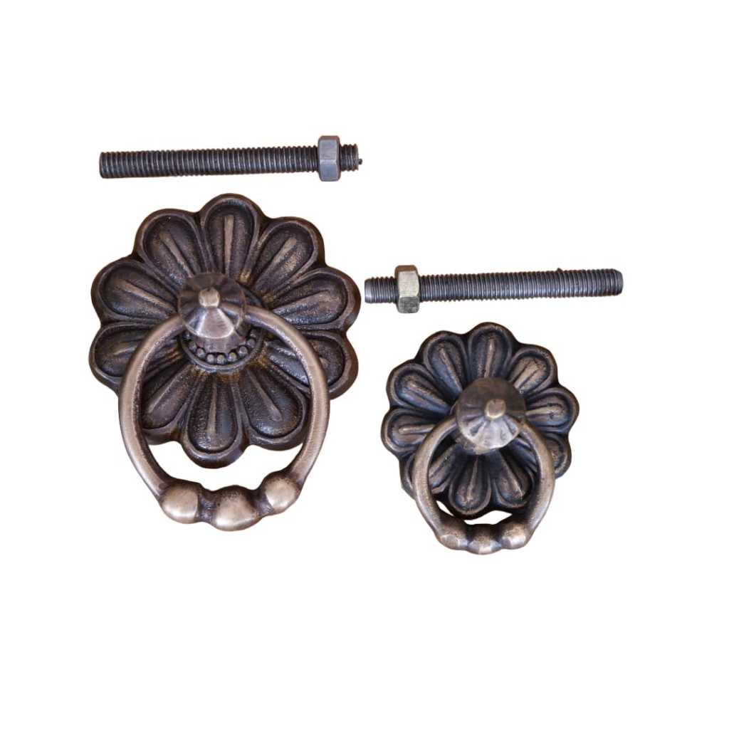 Tarikan Pintu Lemari Kuningan Antik