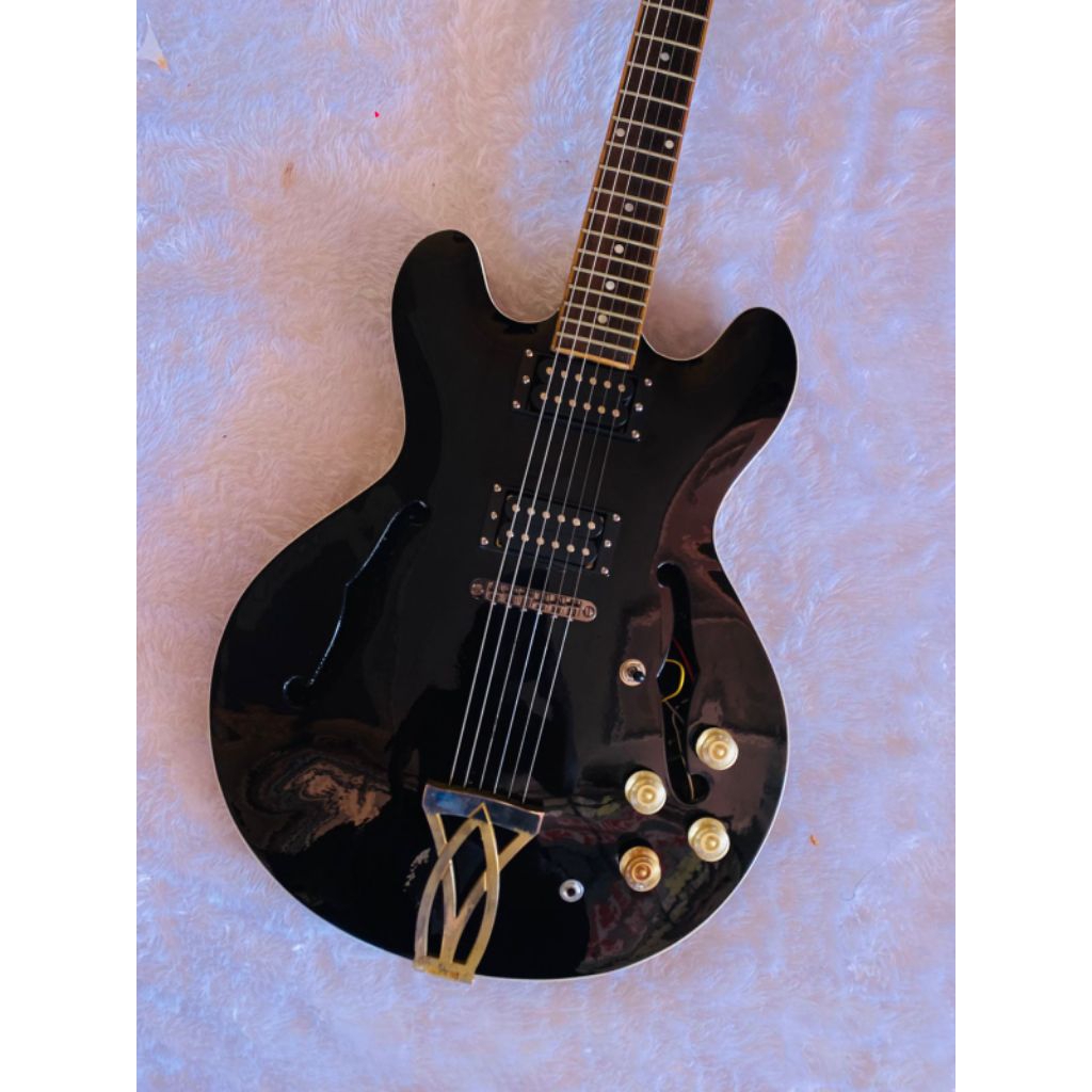 Gitar Gibson Hollow Black Beauty