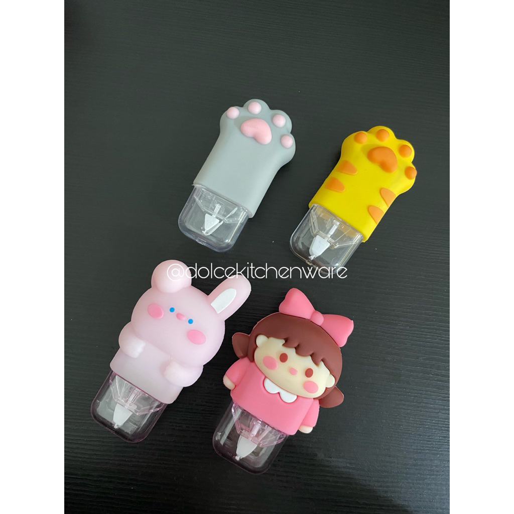 

DOLCE Tip-ex Tipex Correction Tape Karakter Lucu Cat Paw Girl Bunny ATK Alat Tulis Kantor Sekolah 5 m
