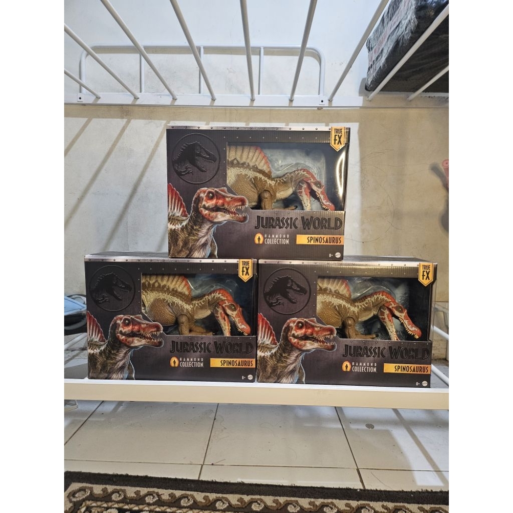 Hammond Collection Jurassic World Spinosaurus