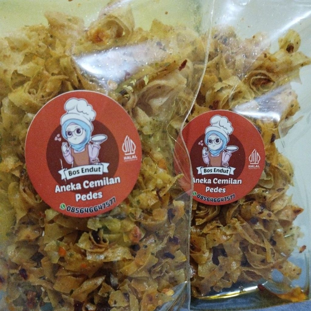 

kripik kulit lumpia pedas daun jeruk