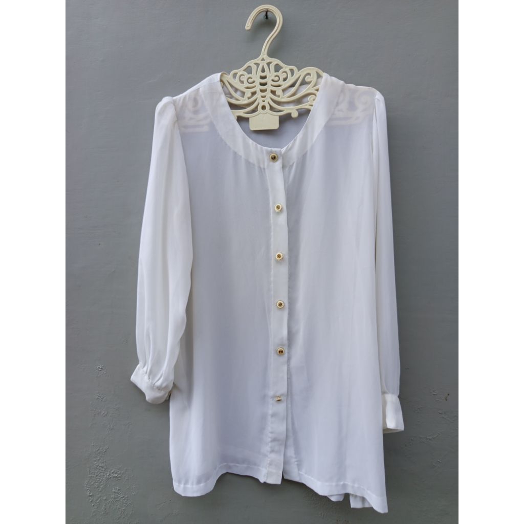 prelove baju atasan wanita lengan panjang/kemeja wanita putih bahan sifon