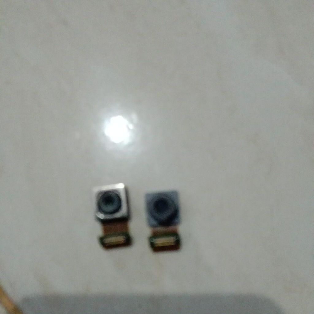 kamera belakang sharp Aquos shv45