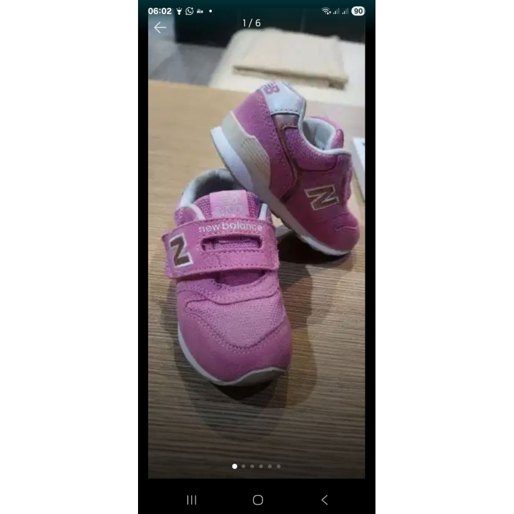 preloved bekas pakai sepatu New Balance anak perempuan
