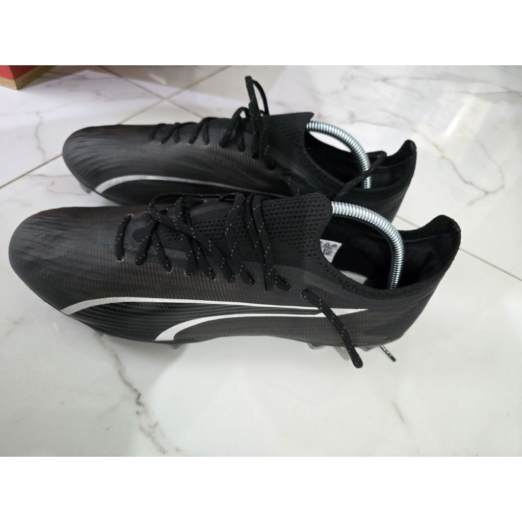 Sepatu Bola Puma Ultra Ultimate FG/AG Size 44