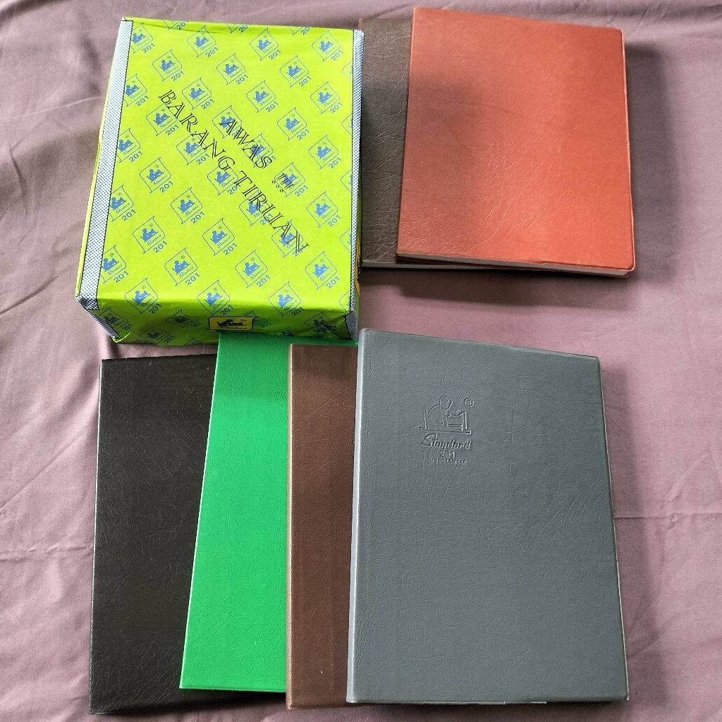 

buku standard/ buku tulis standar 100 lembar,harga untuk per pcs