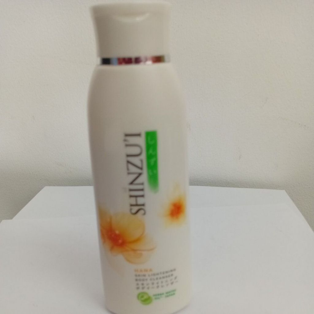 SHINZUI - HANA SABUN CAIR BOTOL 225ML