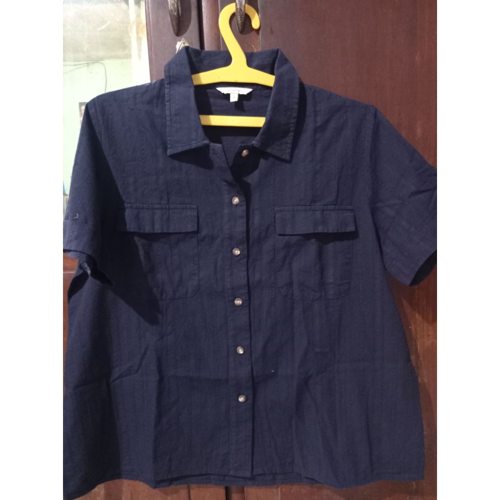 Kemeja Wanita Bekas