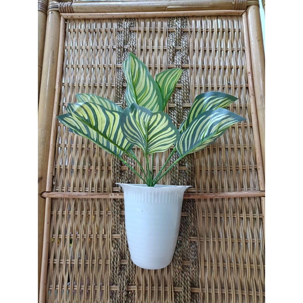 DAUN HIAS DAUN PALSU DEKORASI RUMAH POT DINDING