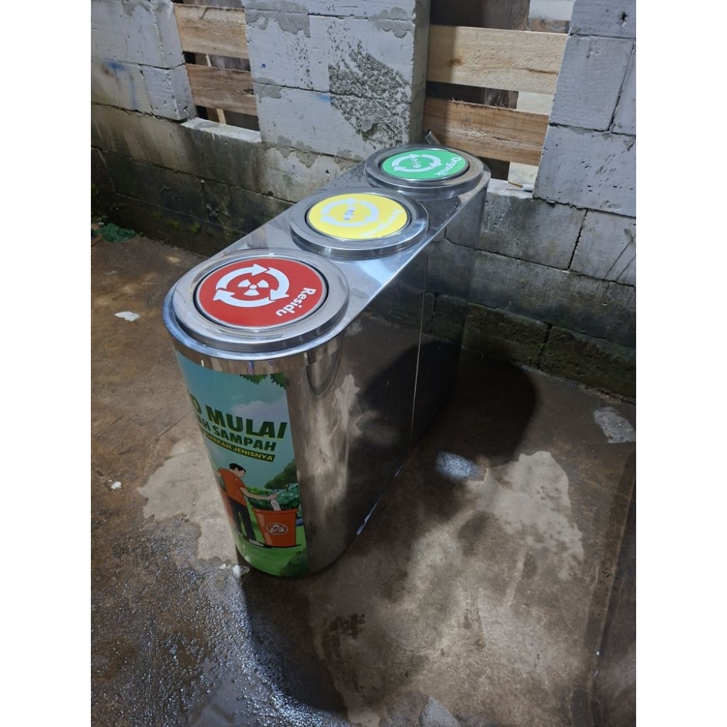 Tempat Sampah 3 lubang