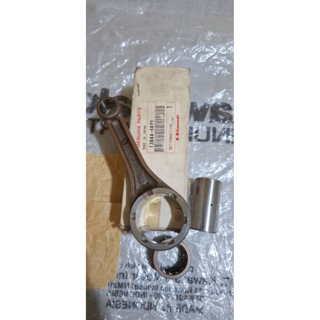 Stang Seher/Conrod Kawasaki Binter Merzy KZ200 CDI Original NOS