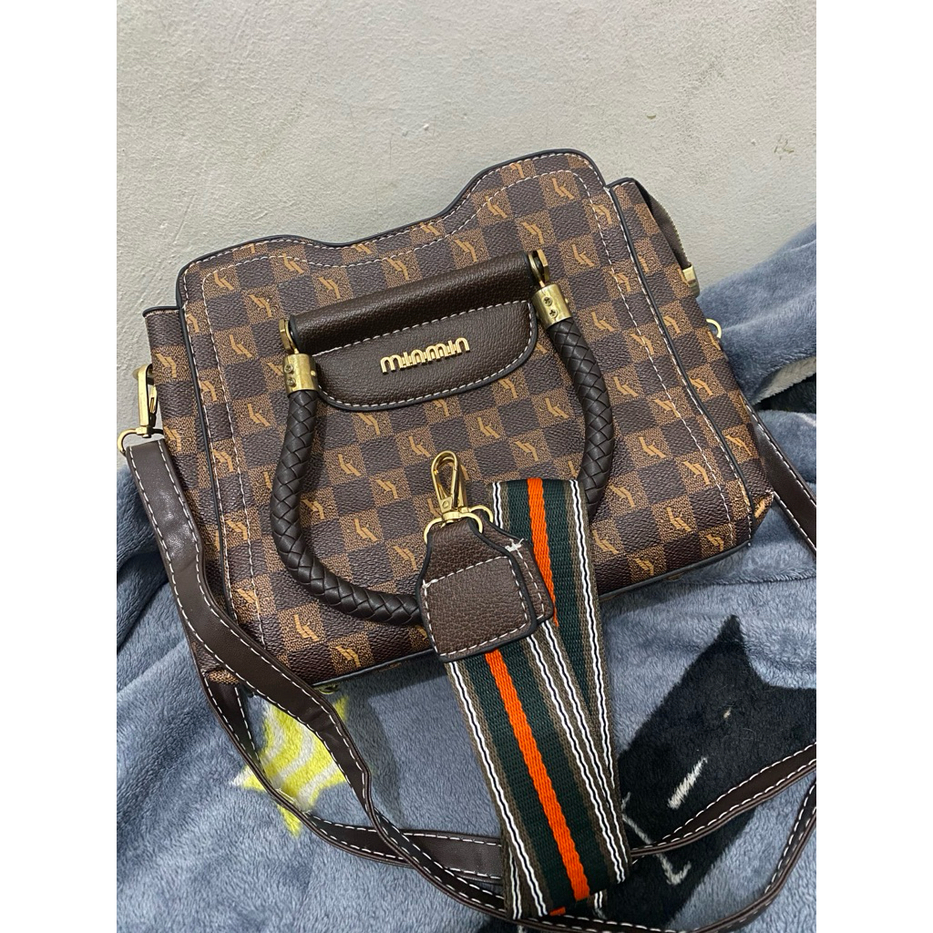 LOLOL Fashion Tas Wanita Tas Selempang Wanita Handbag Sling Bag Shoulder Bag B1804