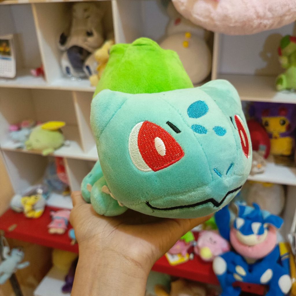 Pokemon Bulbasaur Pokcen / Mainan Boneka Bulbasaur Pokemon Center