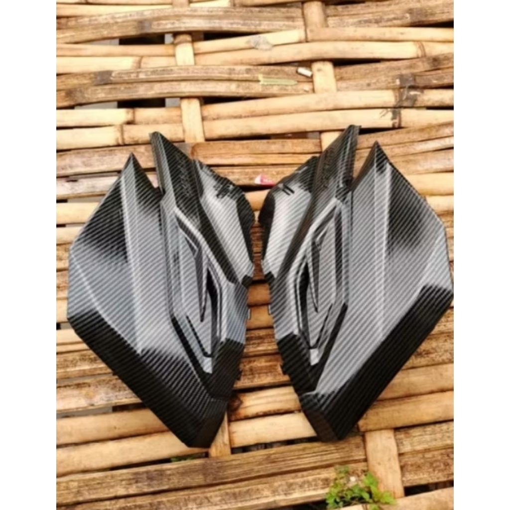 Sambungan body kecil Vario 125 Vario 150 old full carbon
