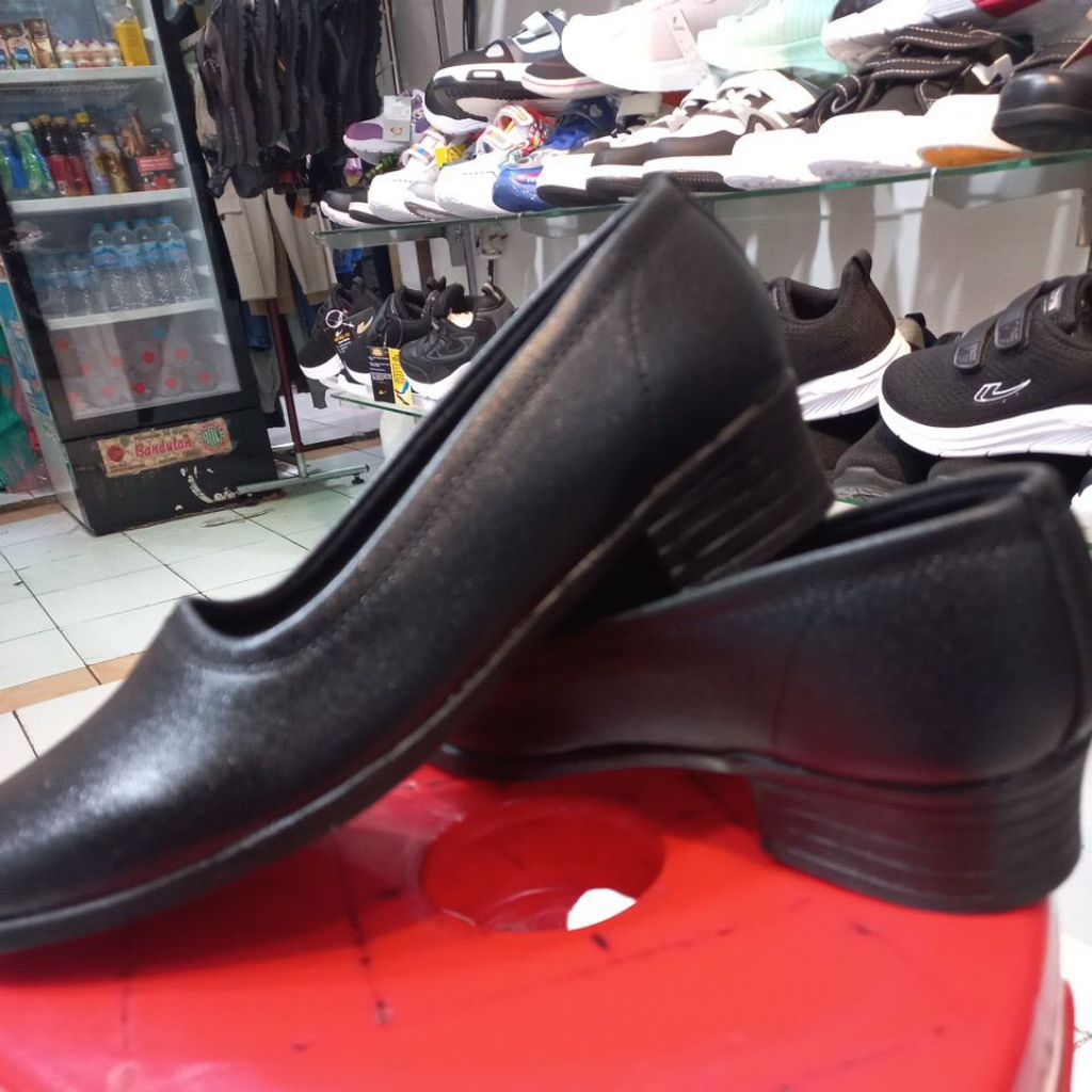 sepatu fantopel milton