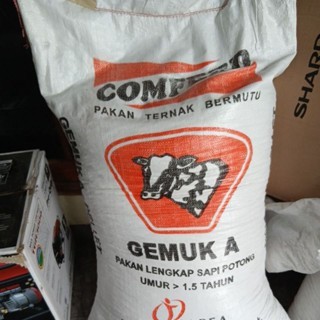 Gemuk A Comfeed 50Kg – Pakan Penggemuk Sapi & Kambing Berkualitas Tinggi