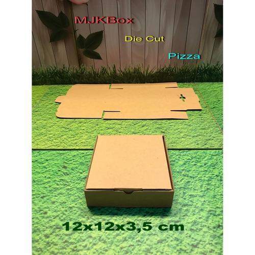 

kardus/karton/box.uk.12x12x3,5 cm .....Model Die Cut