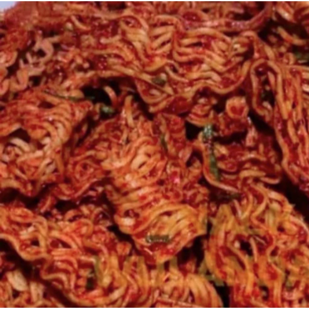 

MIE KREMES PEDAS DAUN JERUK_MIE KREMES ORIGINAL ASIN GURIH DAUN JERUK KRIUK TERLARIS