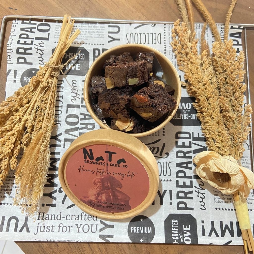 

Brownies Bites Dark Chocholate Natabrownies Size cup 8 Oz (11 Bites)/Hadiah/ulang tahun/Hampers