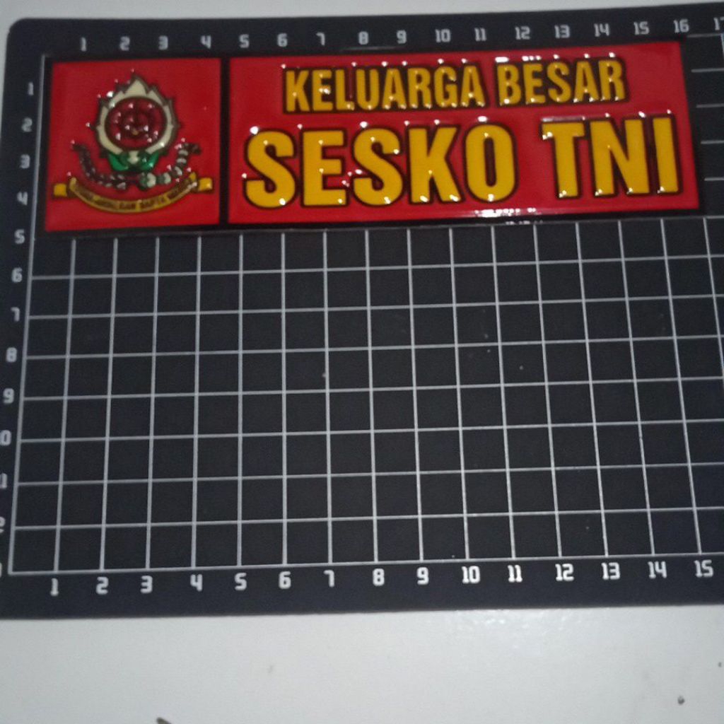 

Stiker Keluarga Besar Sesko TNI jumbo