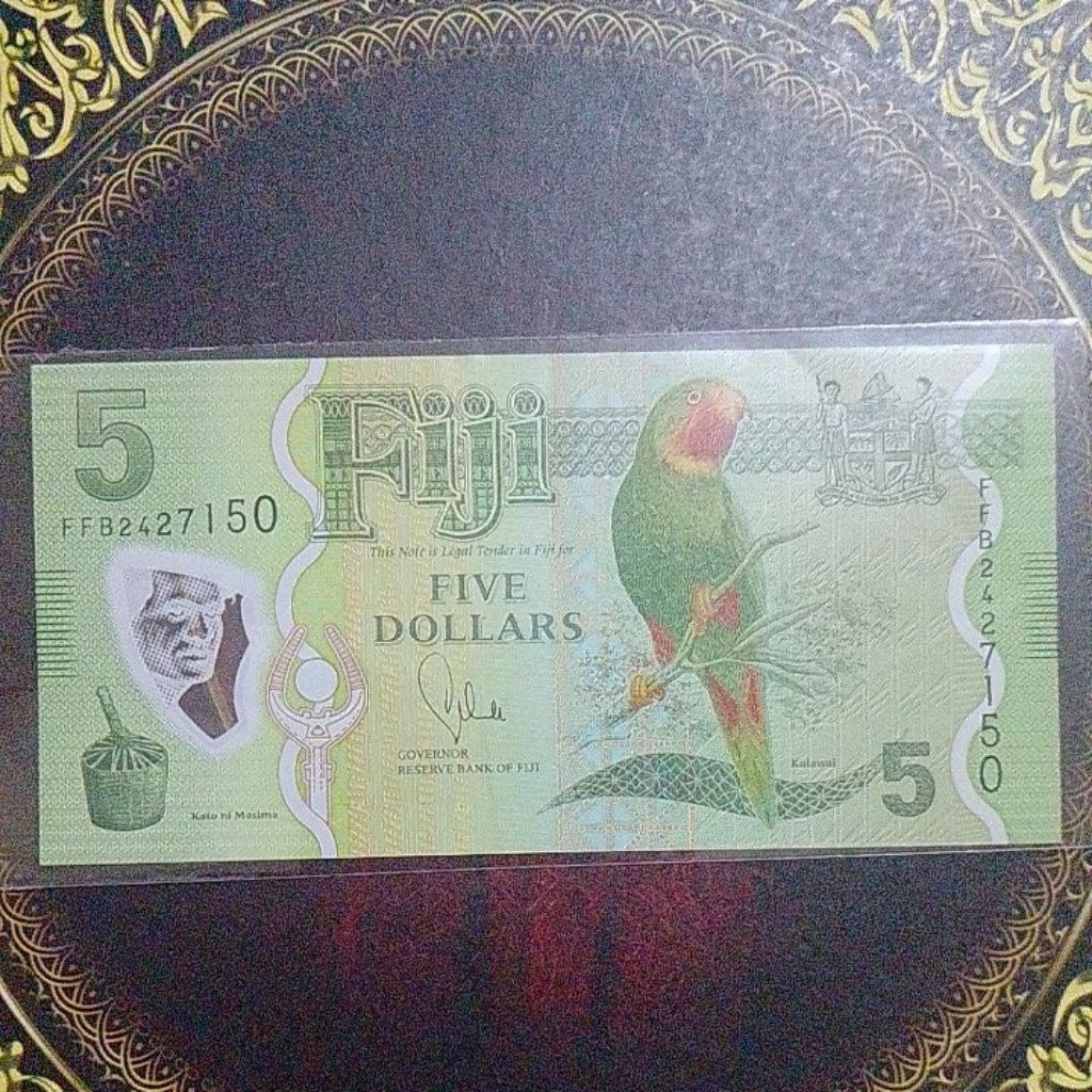 Uang Fiji 5 dollar polimer seri burung vf