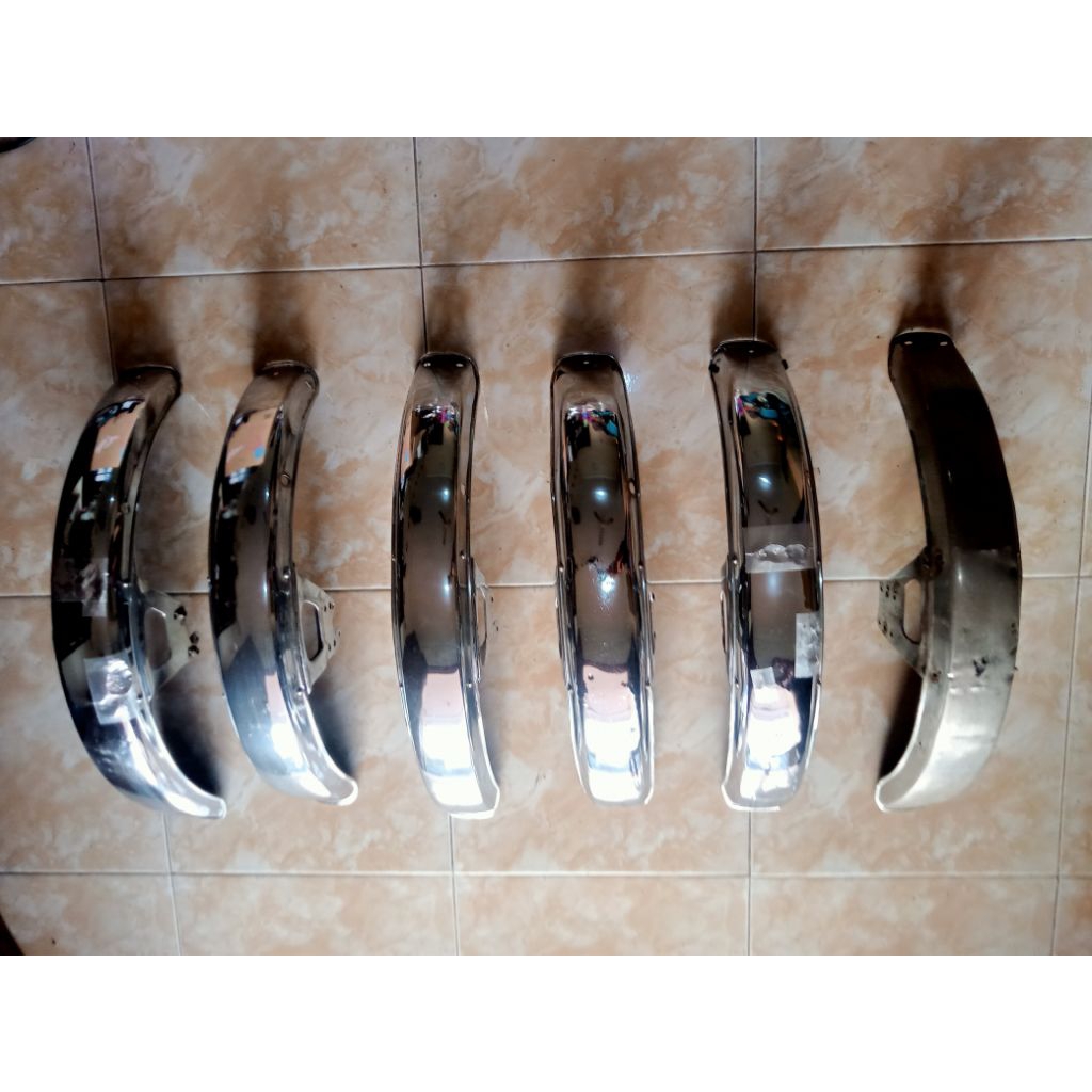 spakbor depan GL 100 original