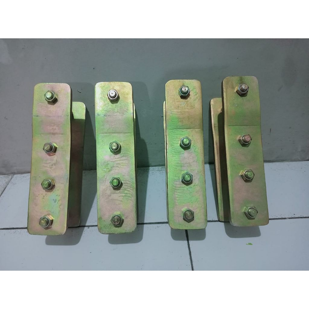 Anting peninggi per taft feroza