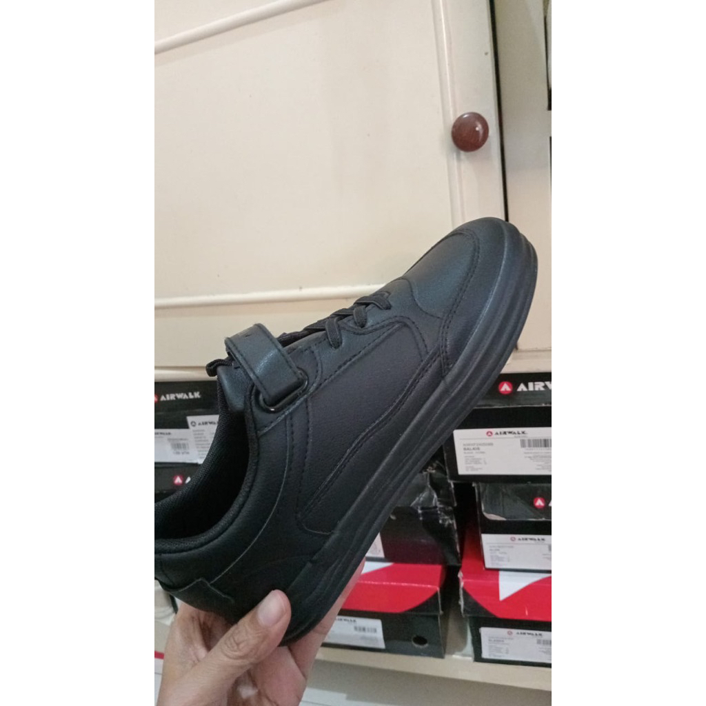 Sepatu Airwalk size 35 running sepatu olahraga  atau sepatu lari sepatu sekolah diskon up to 70% spo